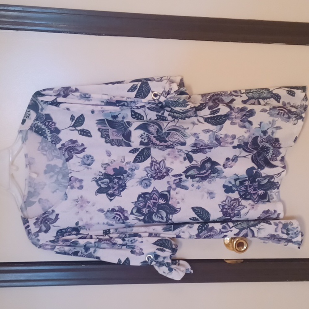 Cato assymetrical top